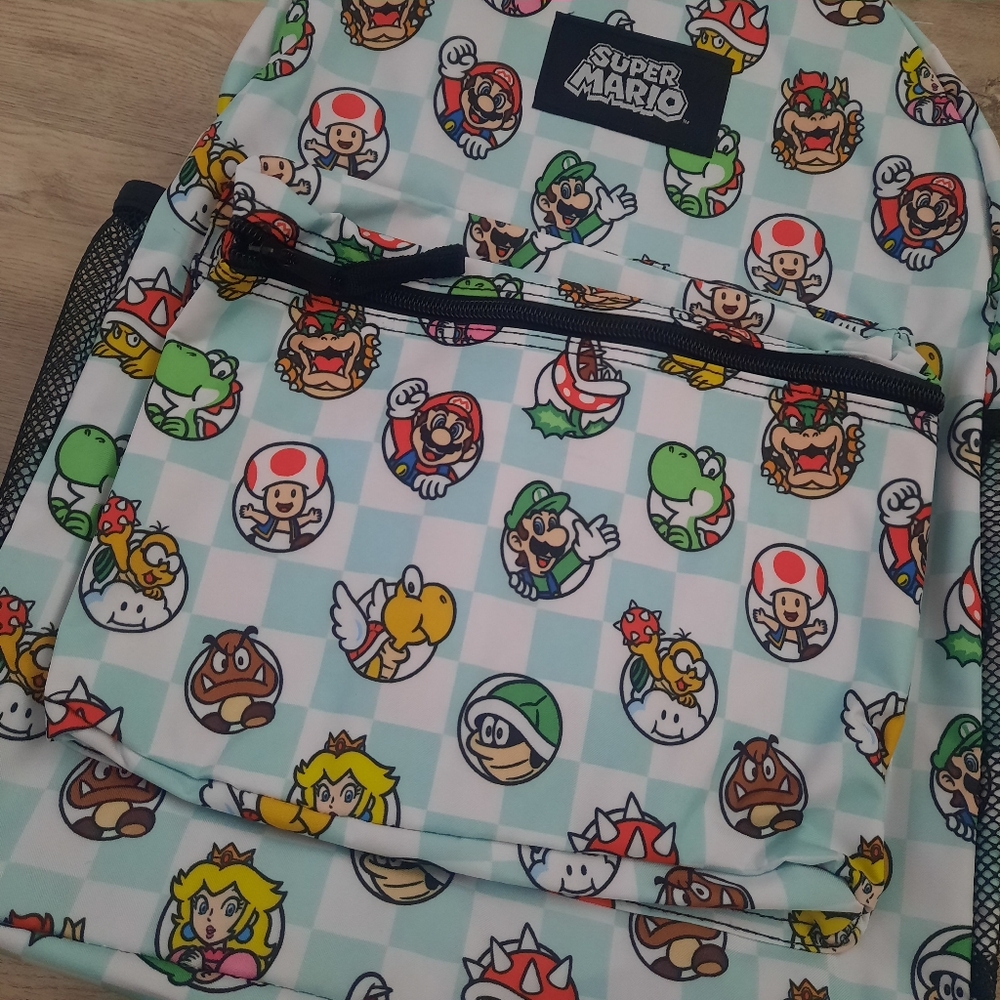Super Mario Backpack - Picture 2 of 6
